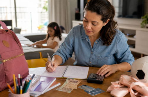 Como organizar gastos de escola material e atividade infantil sem tomar susto