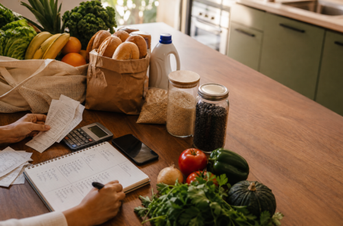 Como organizar lista de compras por categoria para mercado render e faltar menos
