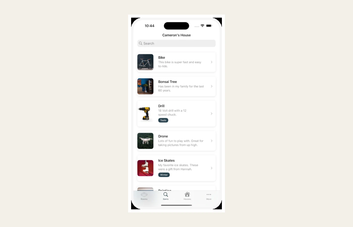 Tela oficial do HouseBook mostrando o app de inventário doméstico em uso no celular.