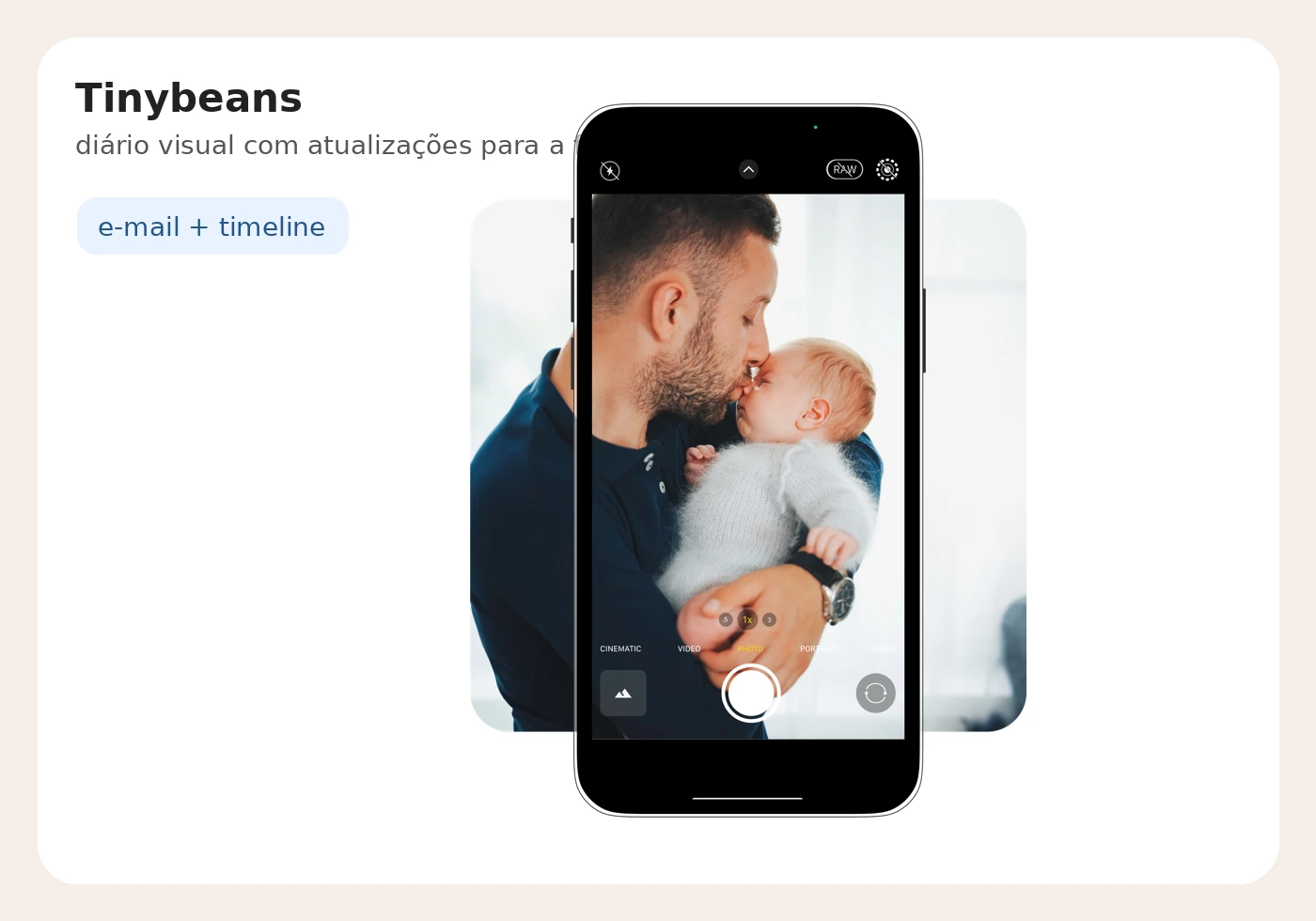 Tela promocional do Tinybeans mostrando o app como diário visual privado da família.